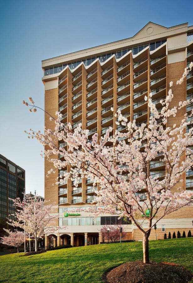 Holiday Inn Rosslyn At Key Bridge Arlington Exterior foto